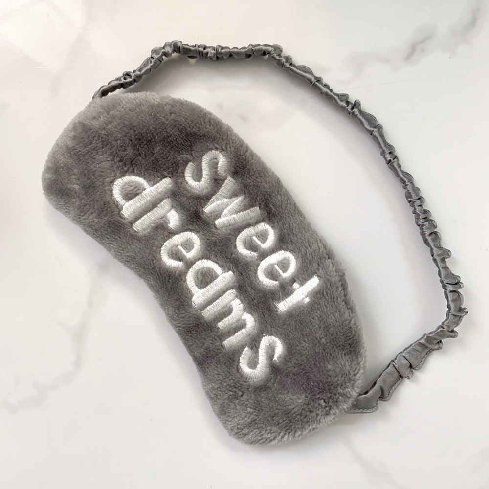 Gray Fur Sleeping Eye Cover
